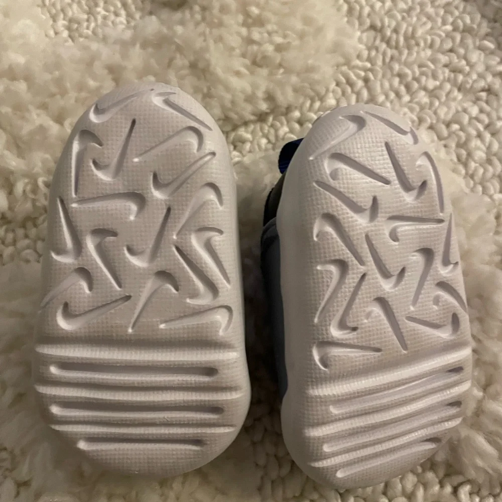 Nike Baby/Walker Slip-On Shoes in Gray, Blue, White